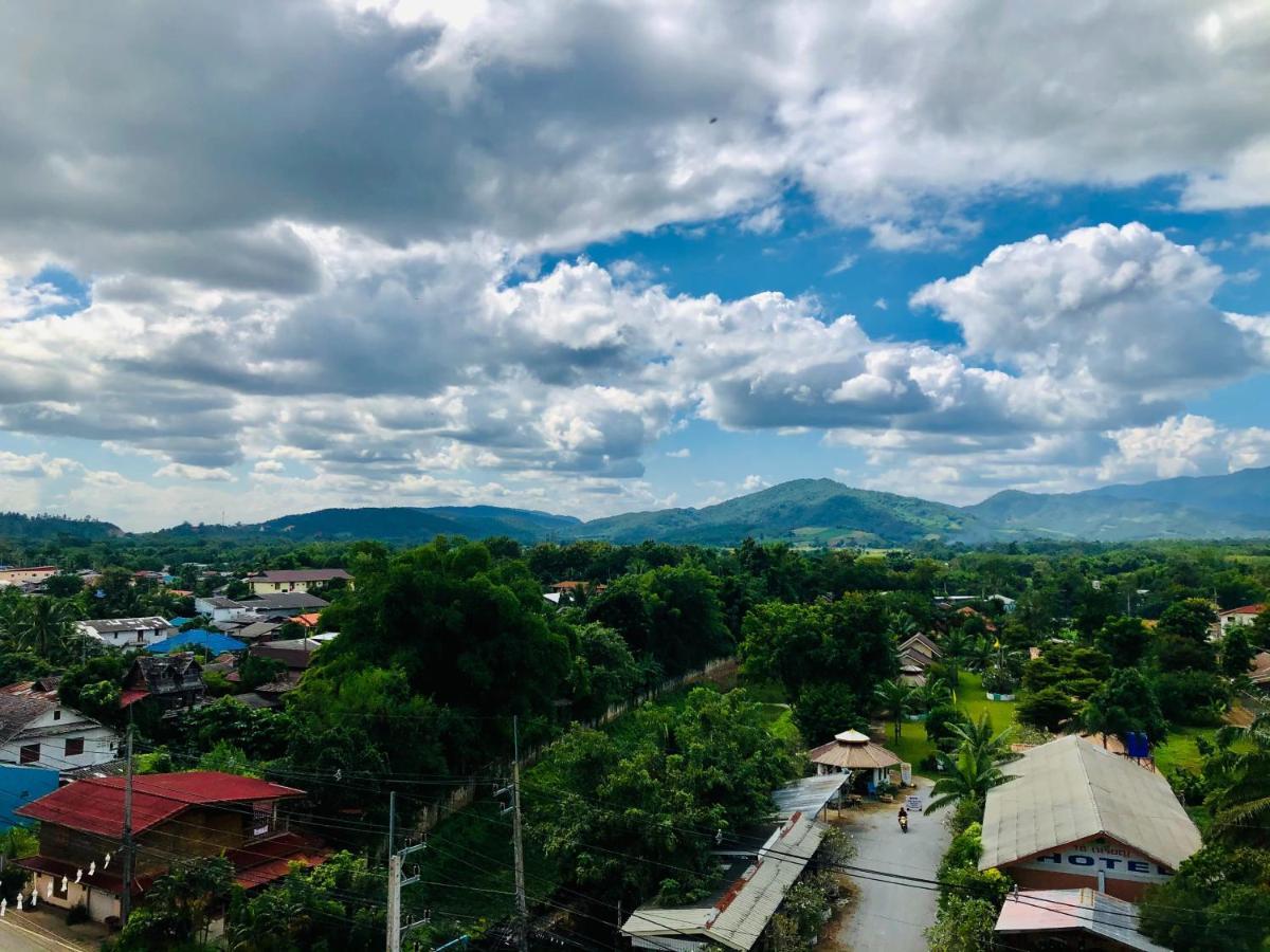 Chiangkhong Teak Garden Riverfront Onsen Hotel- Sha Extra Plus Chiang Khong Exterior photo