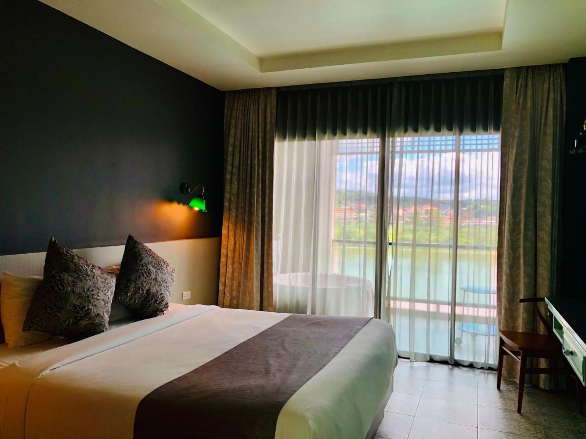 Chiangkhong Teak Garden Riverfront Onsen Hotel- Sha Extra Plus Chiang Khong Exterior photo