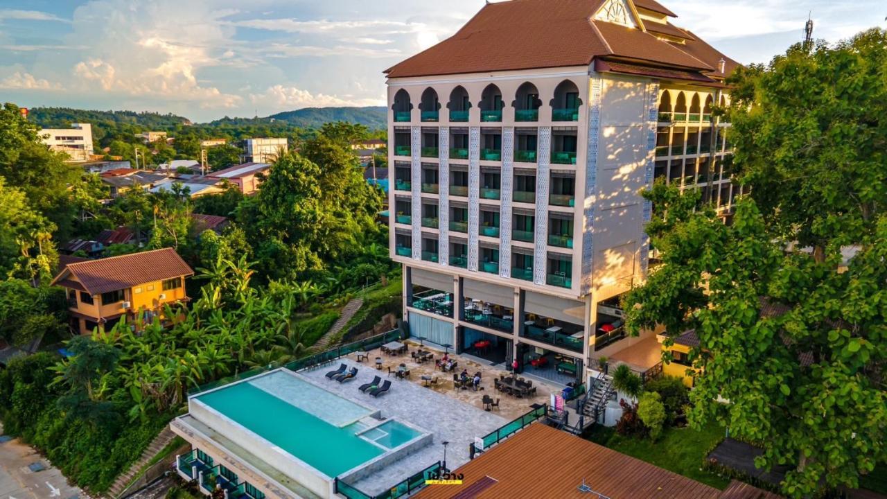 Chiangkhong Teak Garden Riverfront Onsen Hotel- Sha Extra Plus Chiang Khong Exterior photo