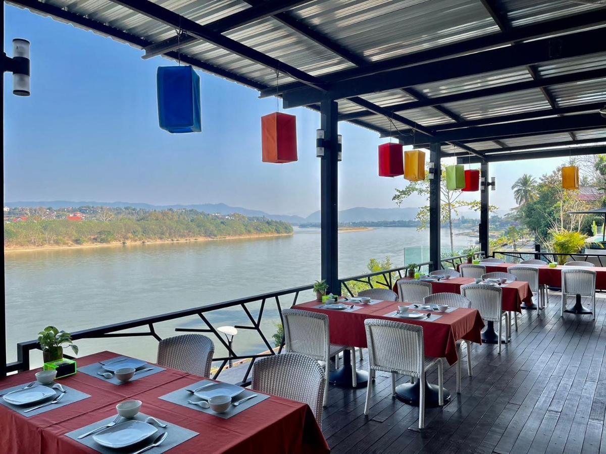 Chiangkhong Teak Garden Riverfront Onsen Hotel- Sha Extra Plus Chiang Khong Exterior photo