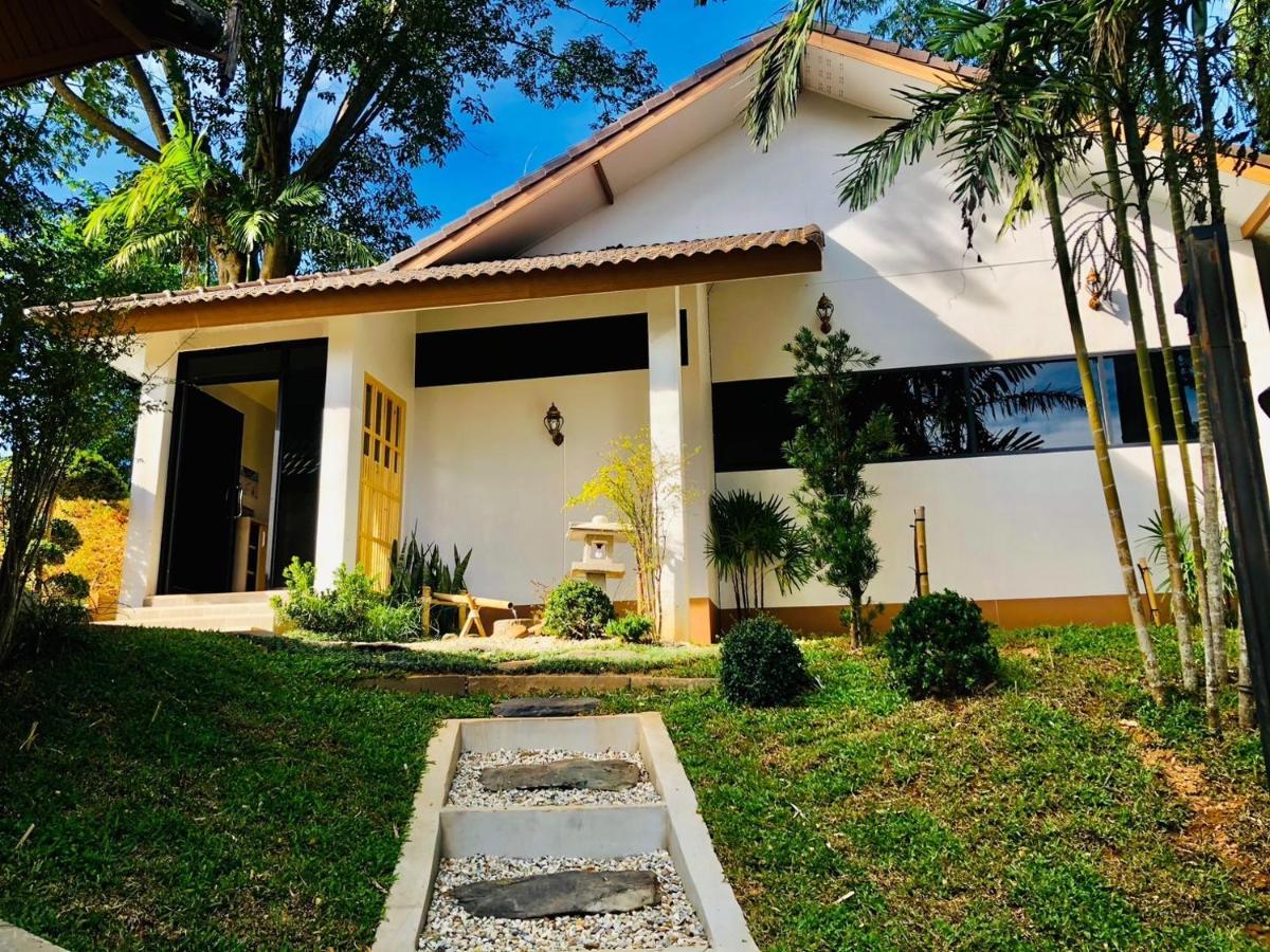 Chiangkhong Teak Garden Riverfront Onsen Hotel- Sha Extra Plus Chiang Khong Exterior photo
