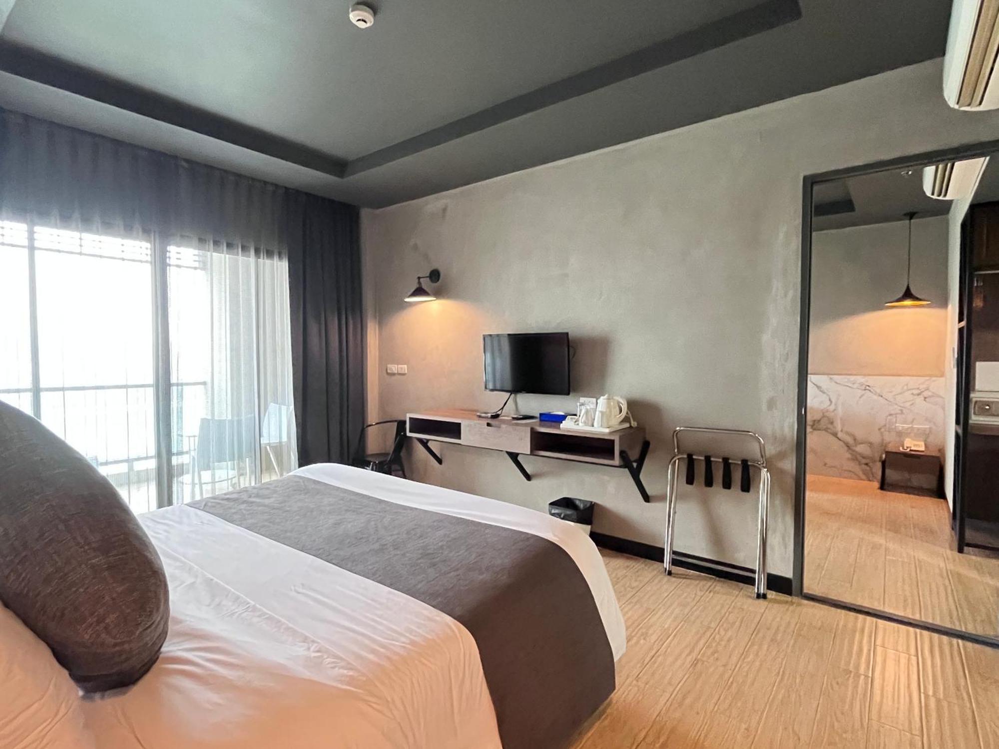 Chiangkhong Teak Garden Riverfront Onsen Hotel- Sha Extra Plus Chiang Khong Exterior photo