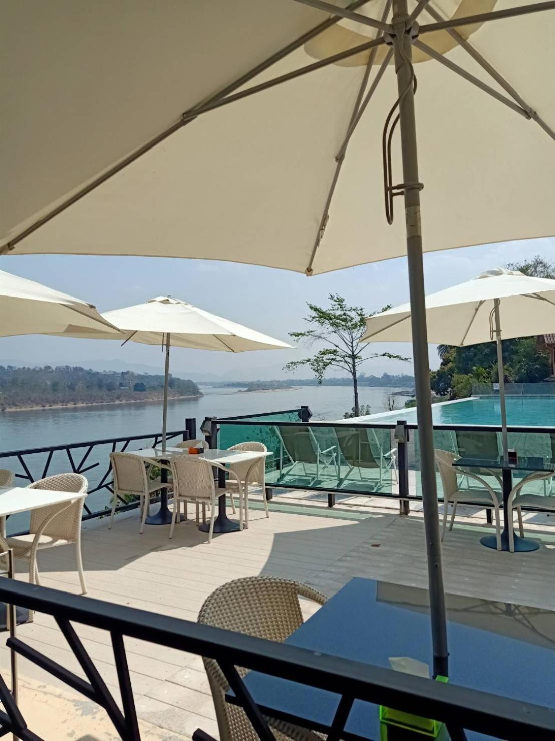 Chiangkhong Teak Garden Riverfront Onsen Hotel- Sha Extra Plus Chiang Khong Exterior photo